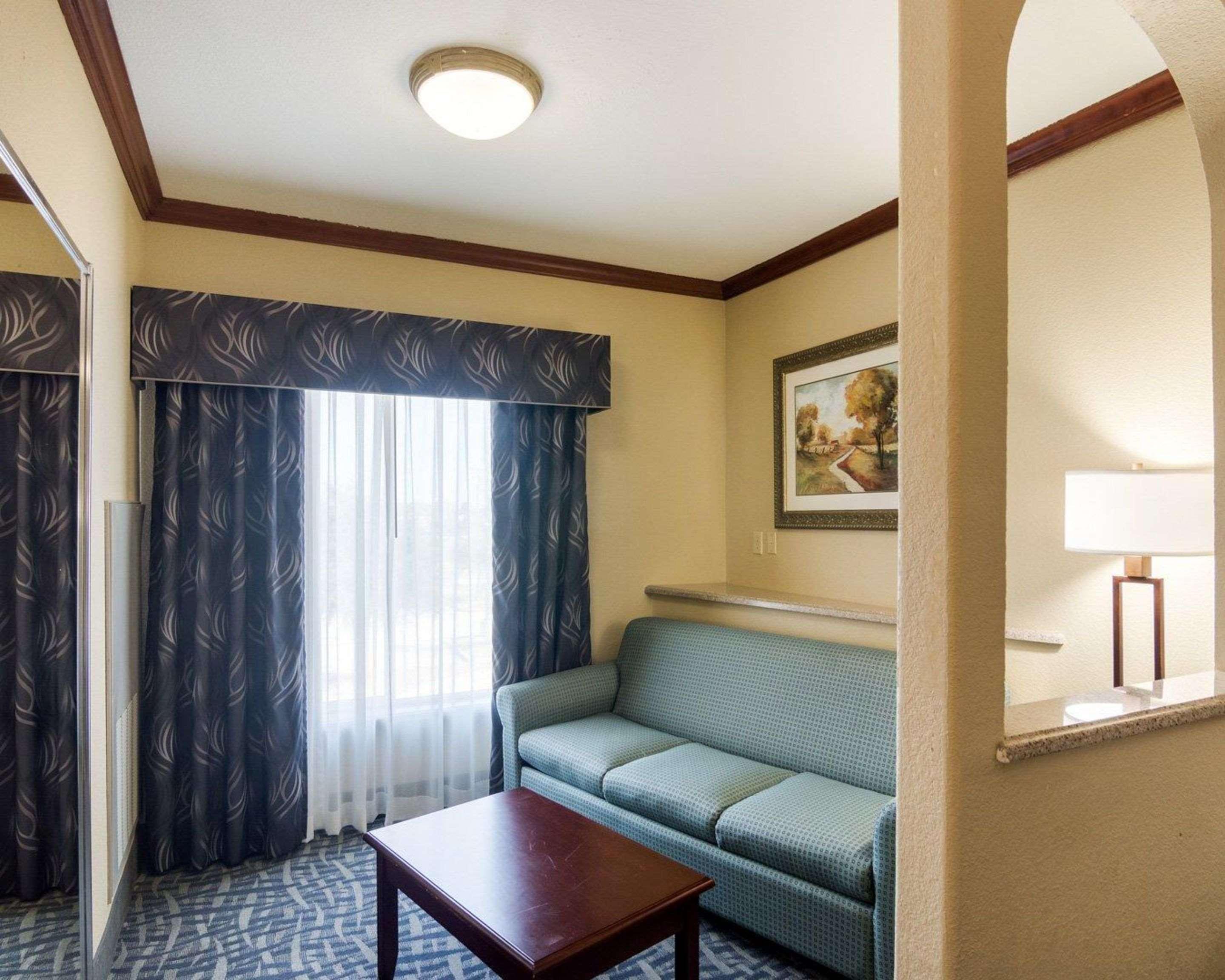 Comfort Suites גיינסוויל מראה חיצוני תמונה