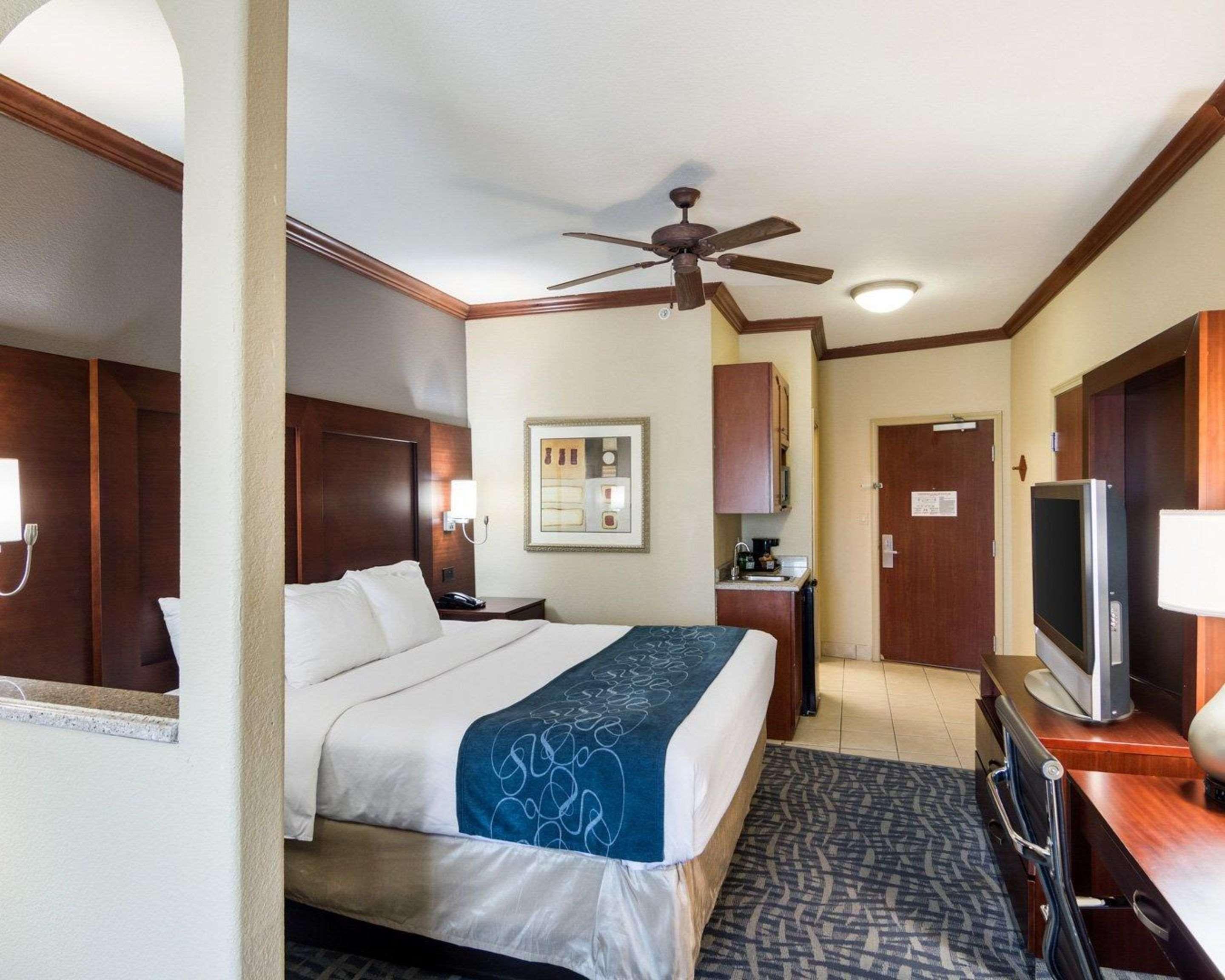 Comfort Suites גיינסוויל מראה חיצוני תמונה